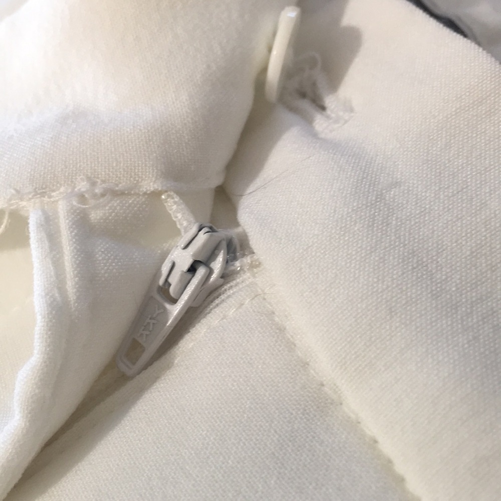 White Dress Pants - Size 8 - Picture 9 of 11
